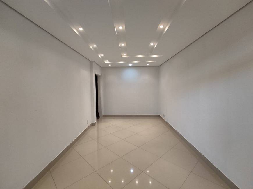 Foto 4 de Sobrado com 3 Quartos à venda, 130m² em Barreiro, Belo Horizonte