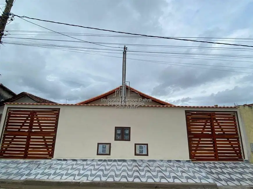 Foto 2 de Sobrado com 3 Quartos à venda, 91m² em Centro, Mongaguá