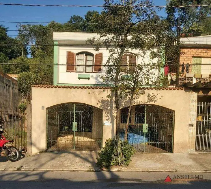 Foto 2 de Sobrado com 3 Quartos à venda, 185m² em Ferrazópolis, São Bernardo do Campo