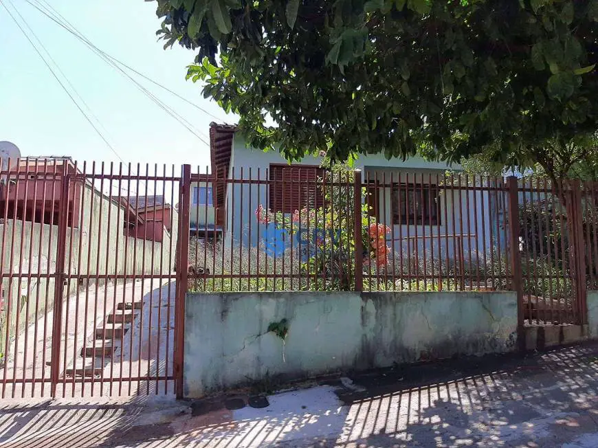Foto 1 de Sobrado com 3 Quartos para alugar, 60m² em Ipanema, Londrina