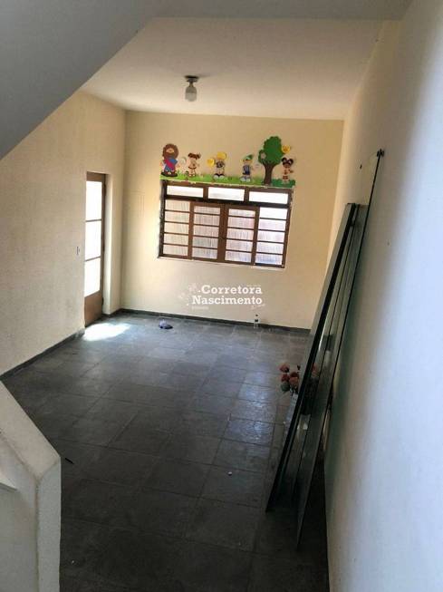 Foto 3 de Sobrado com 3 Quartos para venda ou aluguel, 101m² em Jardim Jacinto, Jacareí