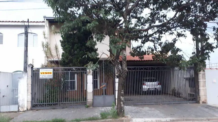Foto 1 de Sobrado com 3 Quartos à venda, 272m² em Jardim Siriema, Sorocaba