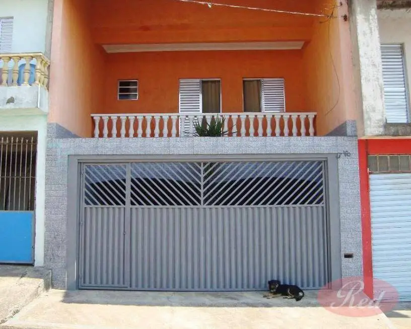 Foto 1 de Sobrado com 3 Quartos à venda, 218m² em Jardim Varan, Suzano