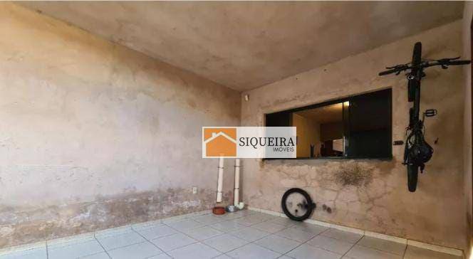 Foto 2 de Sobrado com 3 Quartos à venda, 250m² em Jardim Wanel Ville V, Sorocaba