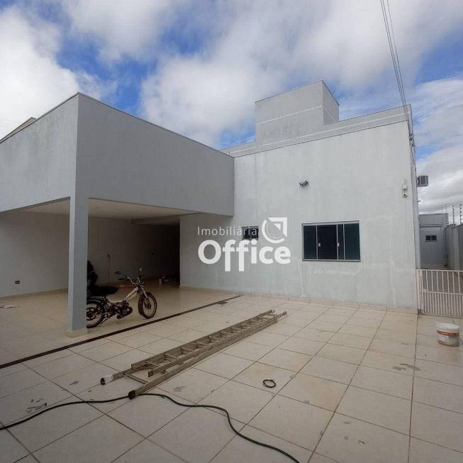Foto 1 de Sobrado com 3 Quartos à venda, 218m² em Parque Brasilia 2 Etapa, Anápolis