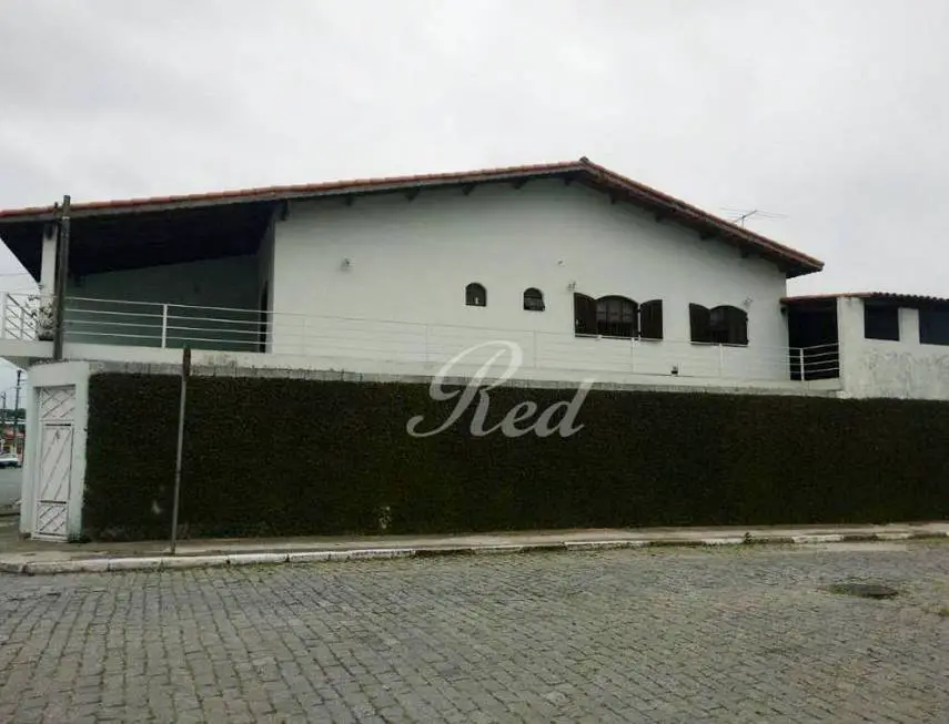 Foto 1 de Sobrado com 3 Quartos à venda, 237m² em Parque Maria Helena, Suzano