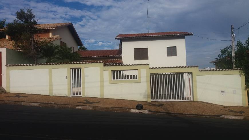 Foto 1 de Sobrado com 3 Quartos para venda ou aluguel, 314m² em Parque Taquaral, Campinas