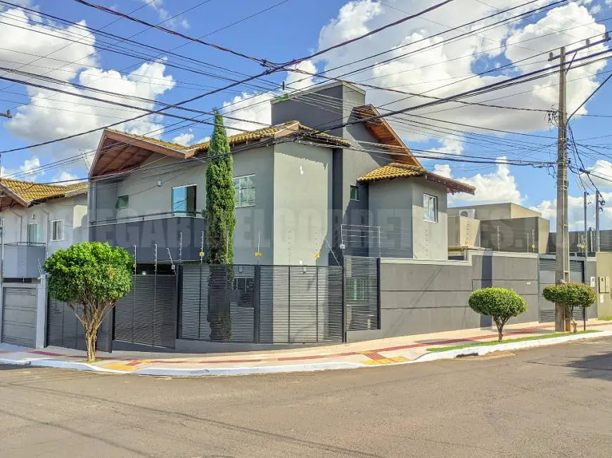 Foto 1 de Sobrado com 3 Quartos à venda, 180m² em Vila Vilas Boas, Campo Grande