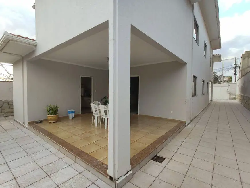 Foto 2 de Sobrado com 4 Quartos à venda, 435m² em Antonio Fernandes, Anápolis