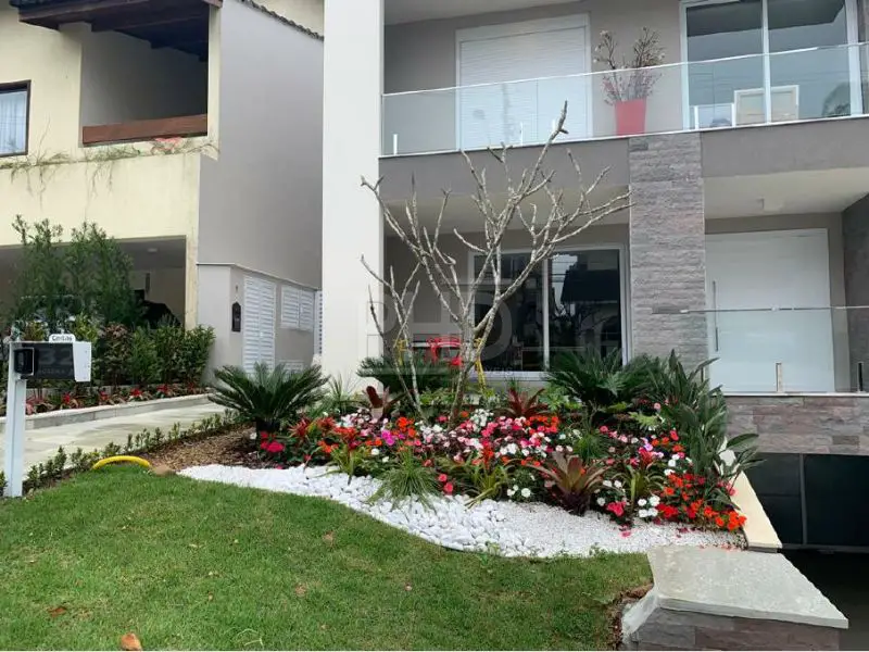 Foto 2 de Sobrado com 4 Quartos à venda, 500m² em Demarchi, São Bernardo do Campo