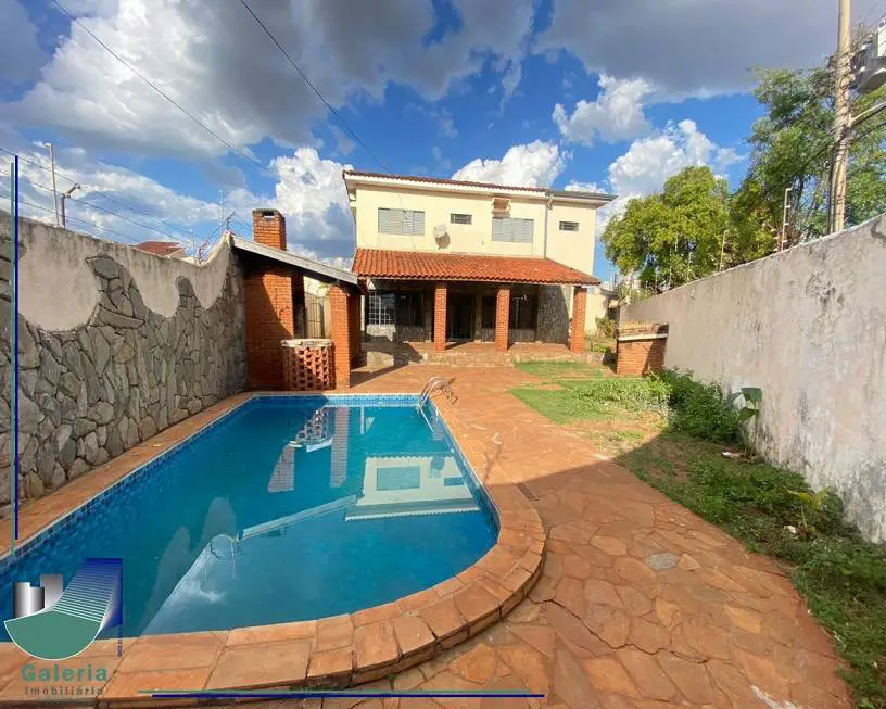 Foto 1 de Sobrado com 4 Quartos para alugar, 290m² em Jardim Califórnia, Ribeirão Preto