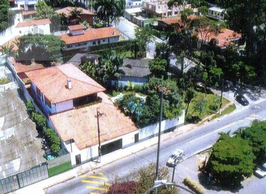 Foto 1 de Sobrado com 4 Quartos para venda ou aluguel, 575m² em Jardim Marajoara, São Paulo