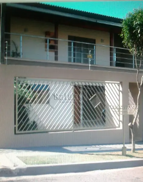 Foto 1 de Sobrado com 4 Quartos para alugar, 242m² em Parque Residencial João Piza, Londrina