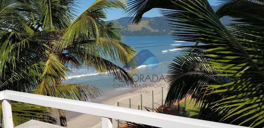 Foto 1 de Sobrado com 4 Quartos para venda ou aluguel, 325m² em Praia do Sapê, Ubatuba