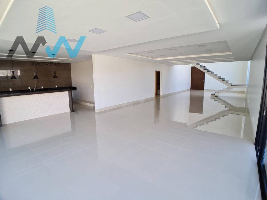 Foto 1 de Sobrado com 4 Quartos à venda, 375m² em Residencial Anaville, Anápolis
