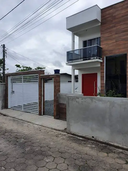 Foto 4 de Sobrado com 4 Quartos à venda, 190m² em Santo Antônio, Balneário Piçarras