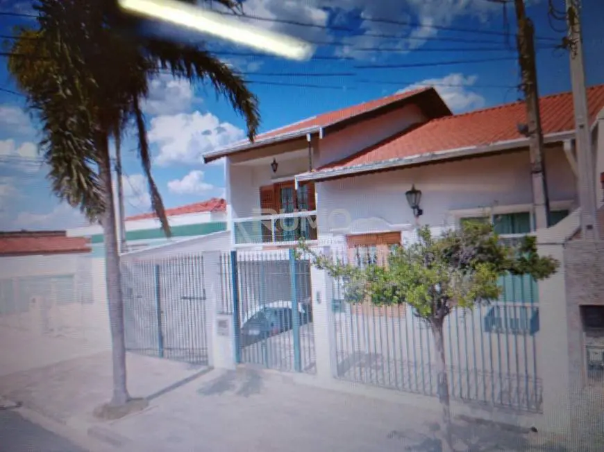 Foto 1 de Sobrado com 4 Quartos à venda, 249m² em Taquaral, Campinas