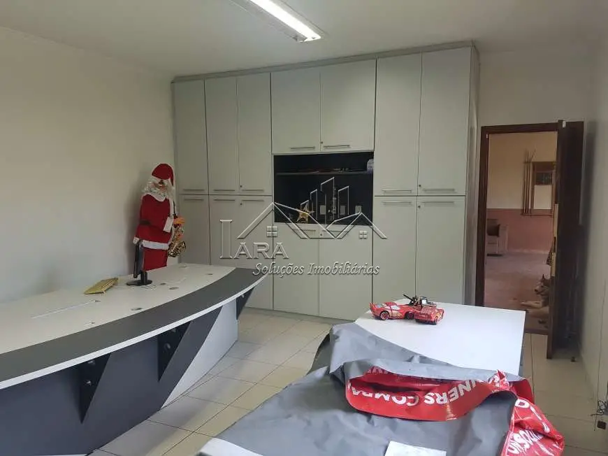 Foto 5 de Sobrado com 4 Quartos para alugar, 730m² em Vila Rosalia, Guarulhos