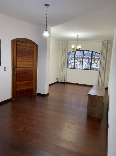 Foto 1 de Sobrado com 4 Quartos para alugar, 160m² em Vila Sônia, São Paulo