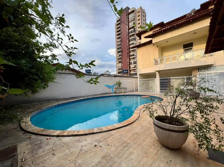 Foto 1 de Sobrado com 5 Quartos à venda, 481m² em Jardim América, Goiânia