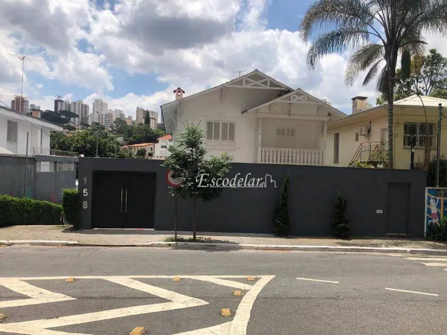 Foto 1 de Sobrado com 5 Quartos para alugar, 400m² em Santa Cecília, São Paulo