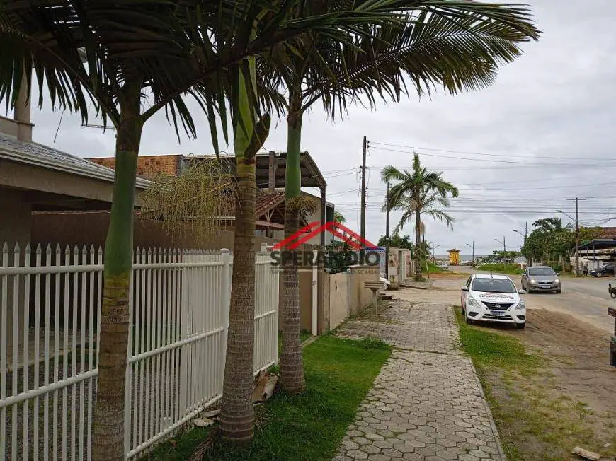 Foto 3 de Sobrado com 6 Quartos à venda, 272m² em Brasília, Itapoá