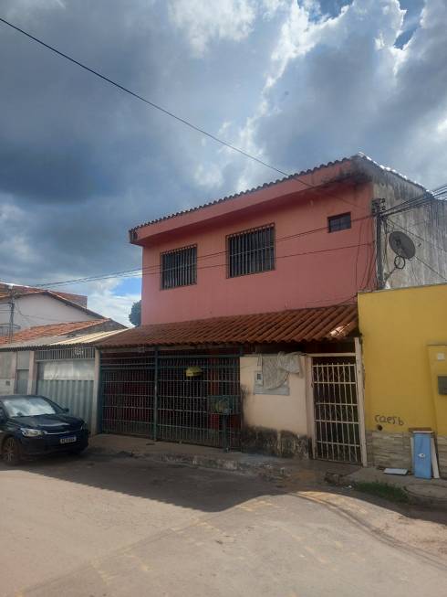 Foto 5 de Sobrado com 6 Quartos à venda, 130m² em Paranoá, Brasília