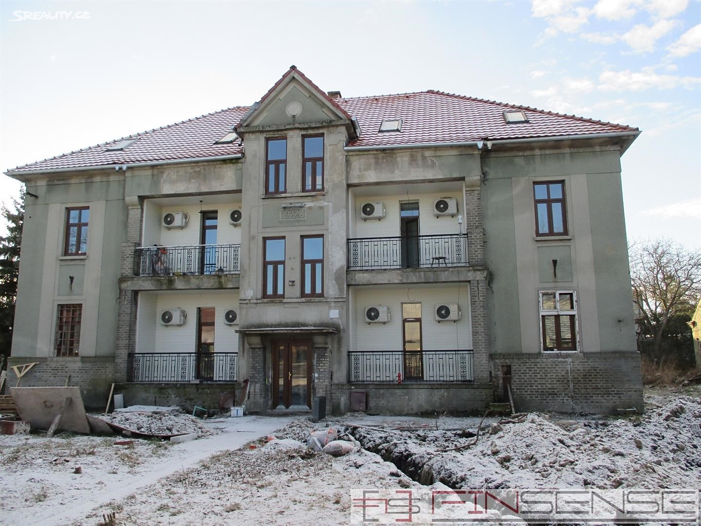 Prodej bytu 2+1 35 m² (Podkrovní), Uhelná, Kladno - Švermov