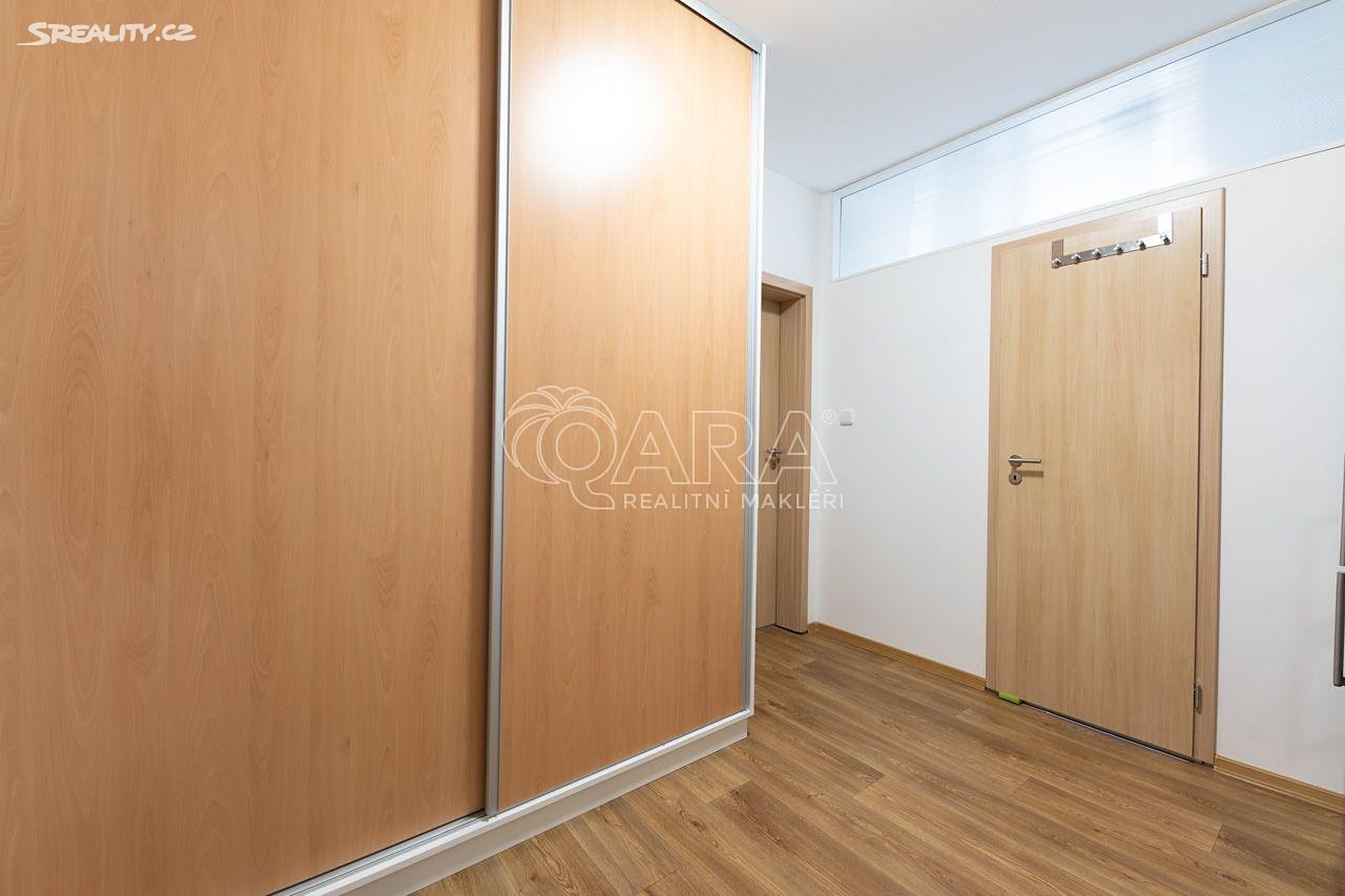 Pronájem bytu 1+1 38 m², Nivnická, Ostrava - Mariánské Hory