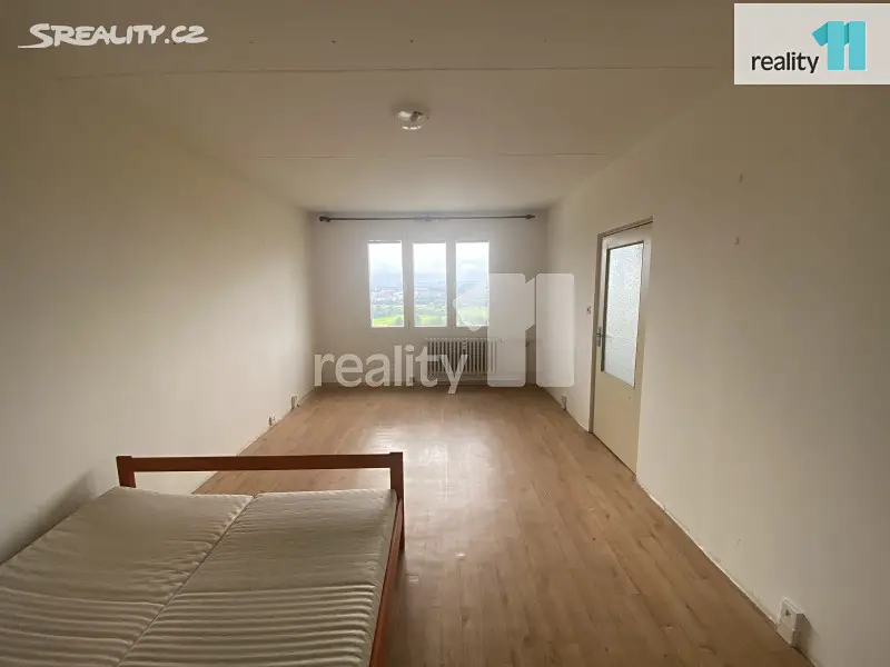 Pronájem bytu 1+1 39 m², Strážnická, Plzeň - Severní Předměstí