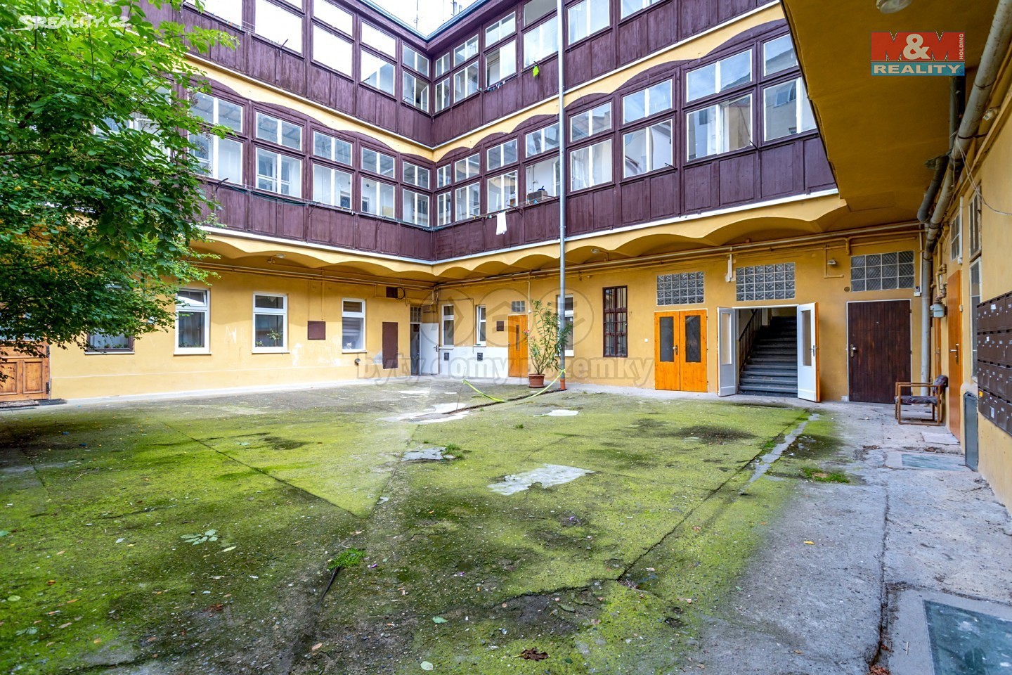 Pronájem bytu 1+1 47 m², Plzeňská, Praha