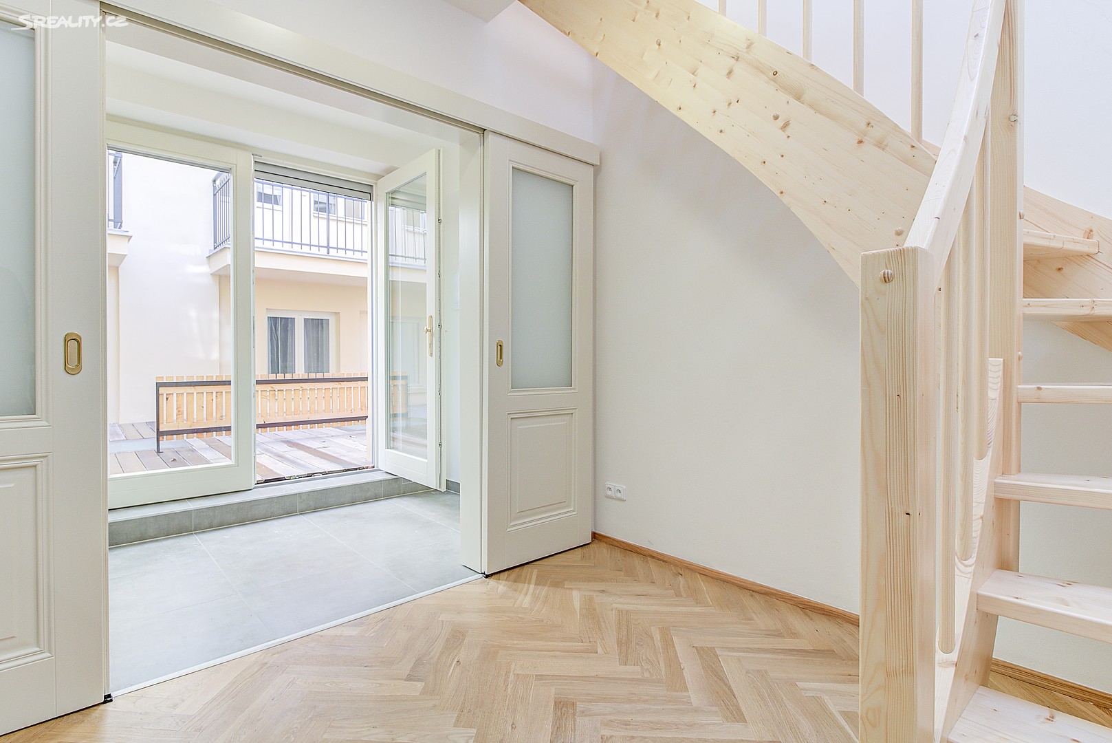 Pronájem bytu 1+1 50 m² (Loft), Myslíkova, Praha 2 - Nové Město