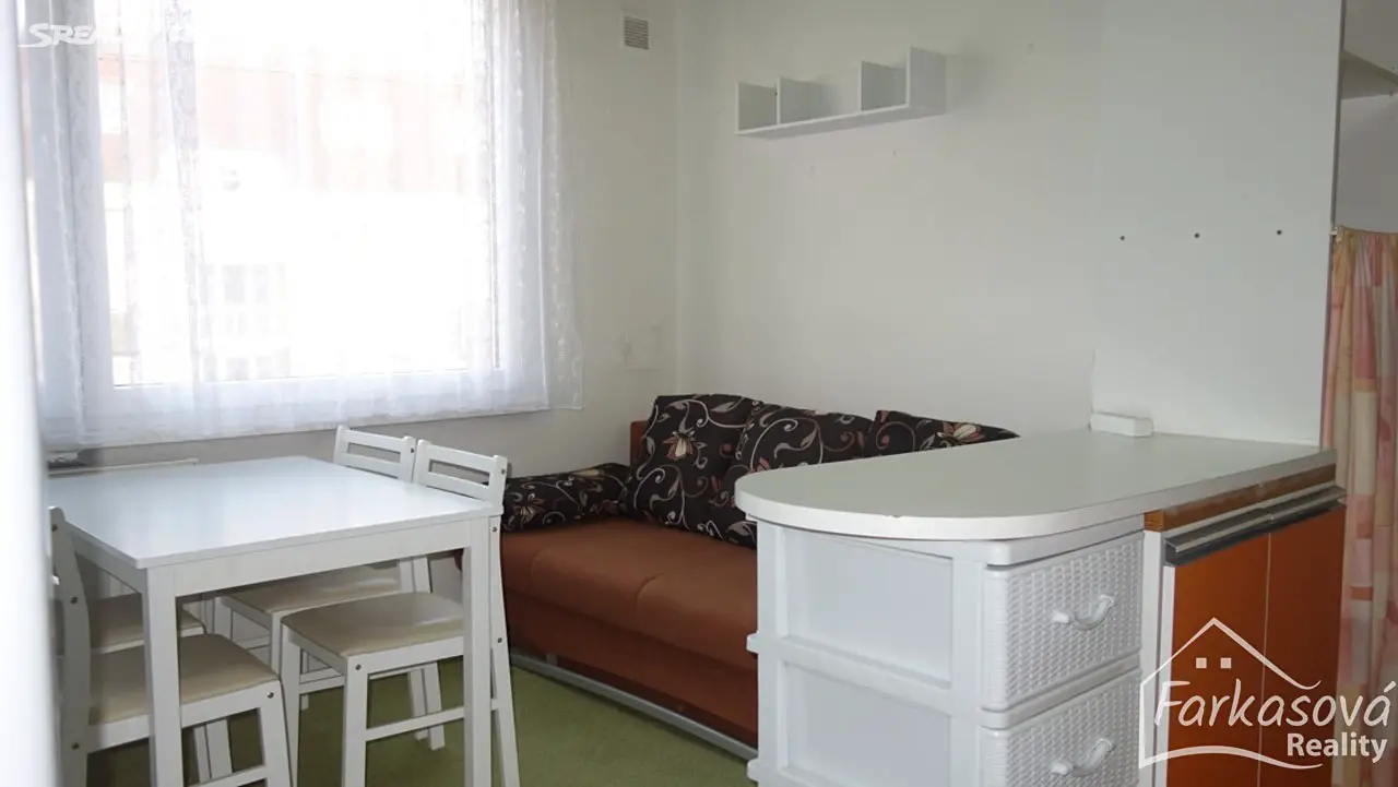 Pronájem bytu 1+1 40 m², U Polikliniky, Žamberk