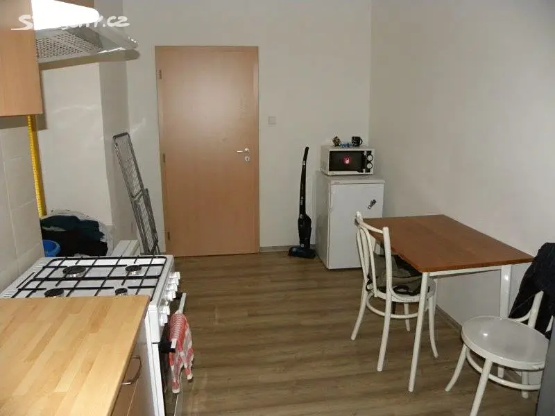 Pronájem bytu 1+kk 28 m², Komenského, Jihlava