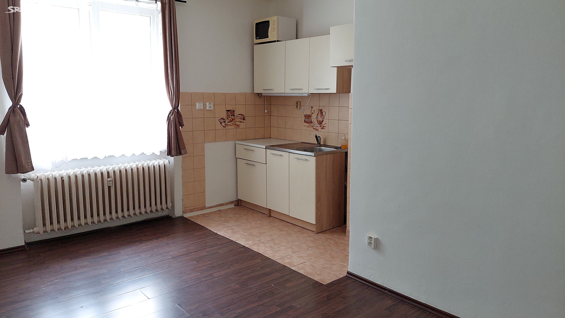 Pronájem bytu 1+kk 25 m², U Požárníků, Krnov - Pod Bezručovým vrchem