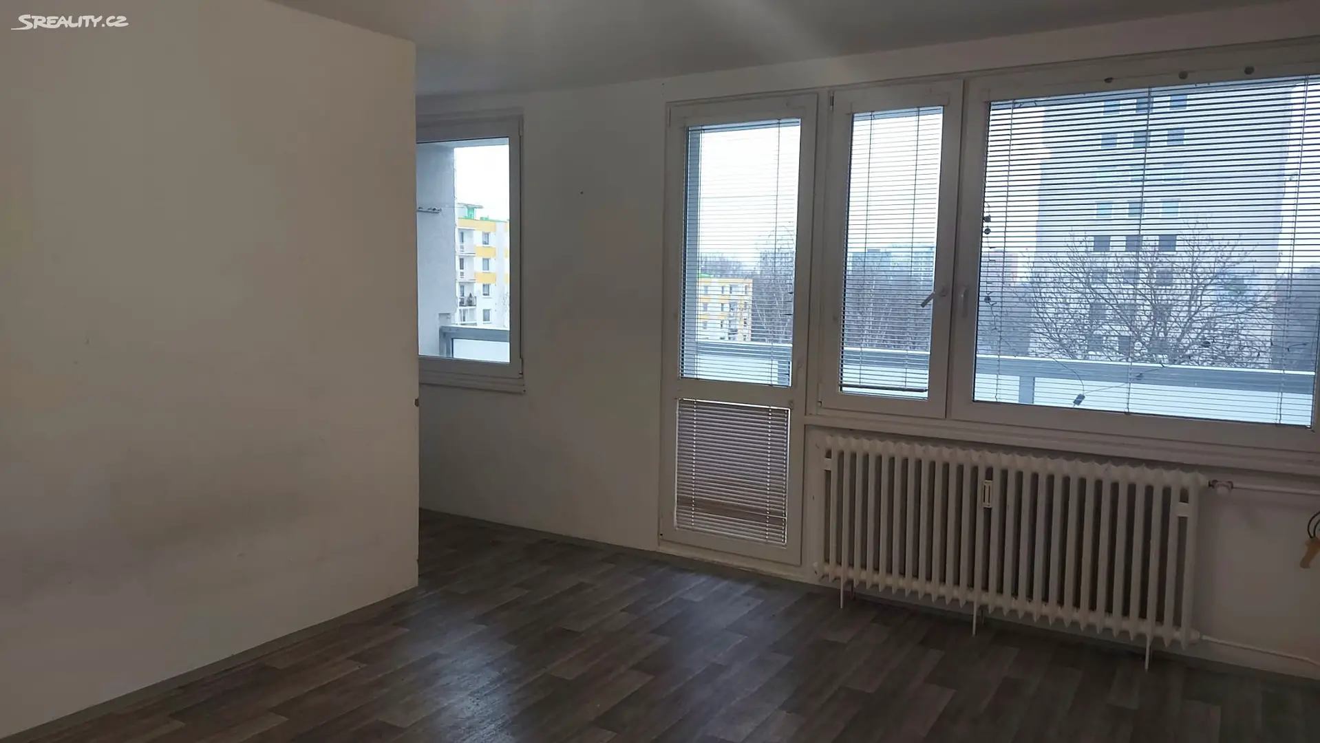 Pronájem bytu 1+kk 38 m², Gagarinova, Pardubice - Polabiny
