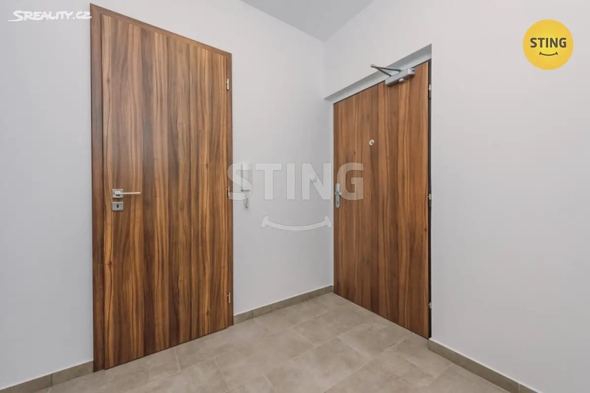 Pronájem bytu 1+kk 42 m², Pod Vinicí, Pardubice - Zelené Předměstí
