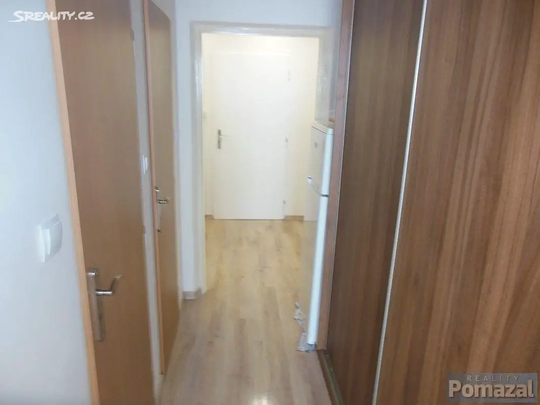 Pronájem bytu 1+kk 32 m², Vavřenova, Praha 4 - Braník