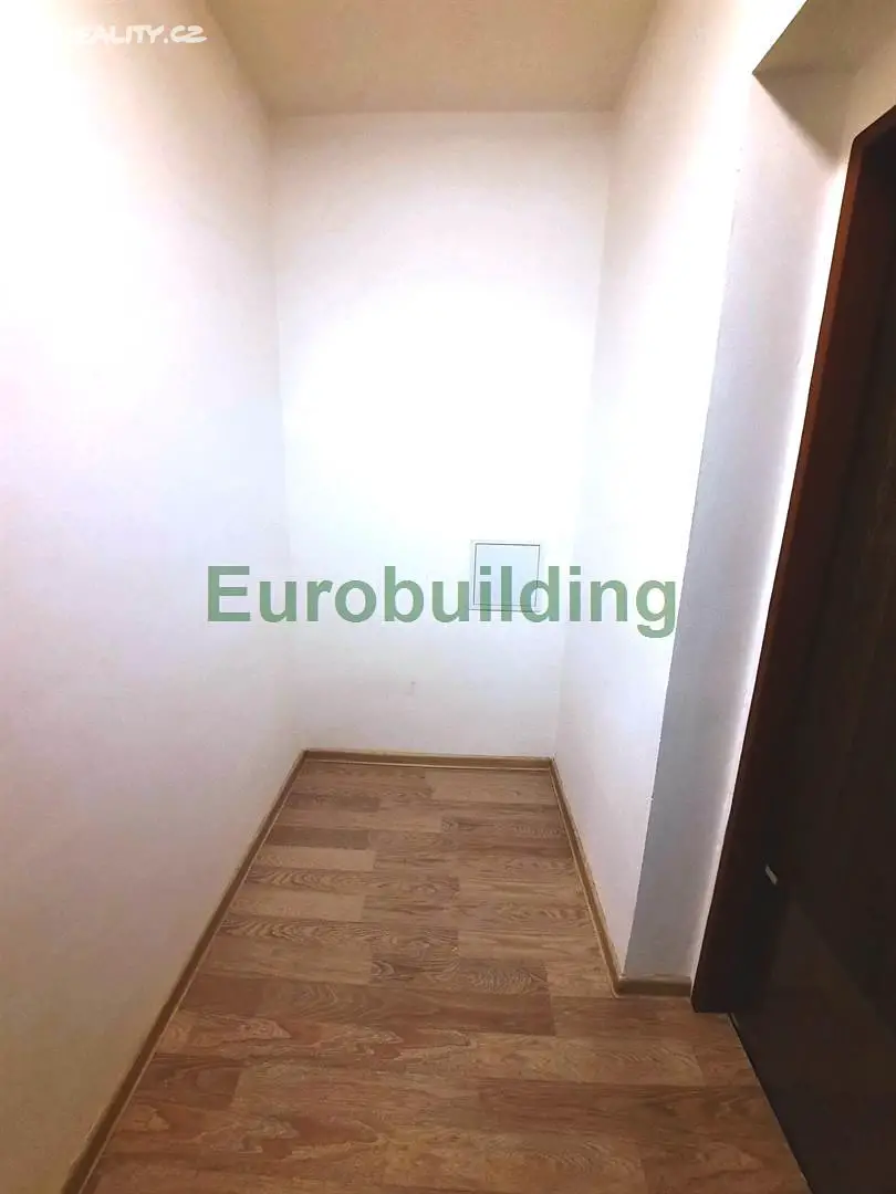 Pronájem bytu 1+kk 36 m², Fabiánova, Praha - Košíře