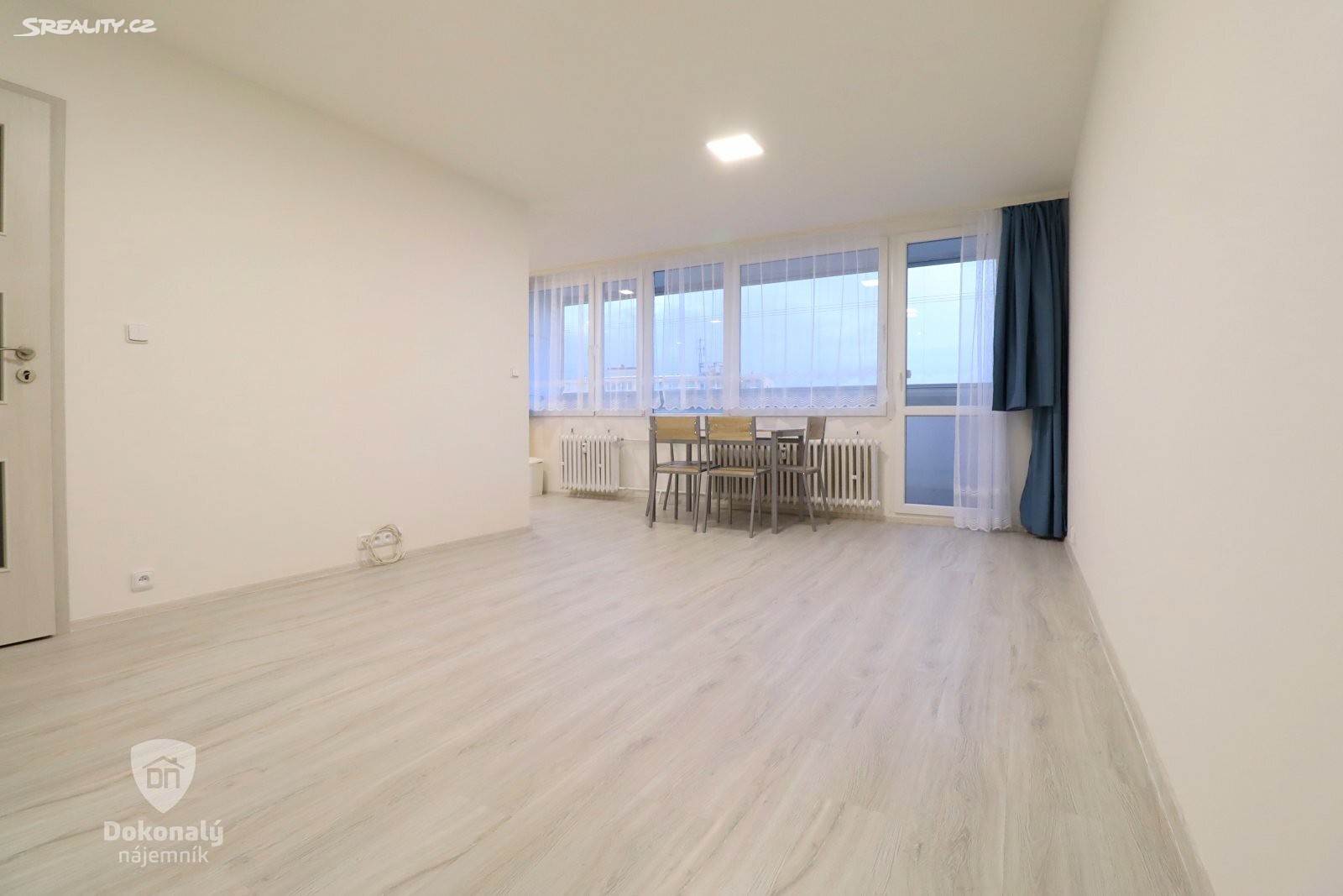 Pronájem bytu 1+kk 33 m², Habartická, Praha 9 - Střížkov