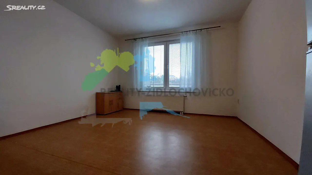 Pronájem bytu 1+kk 27 m², Havlíčkova, Židlochovice