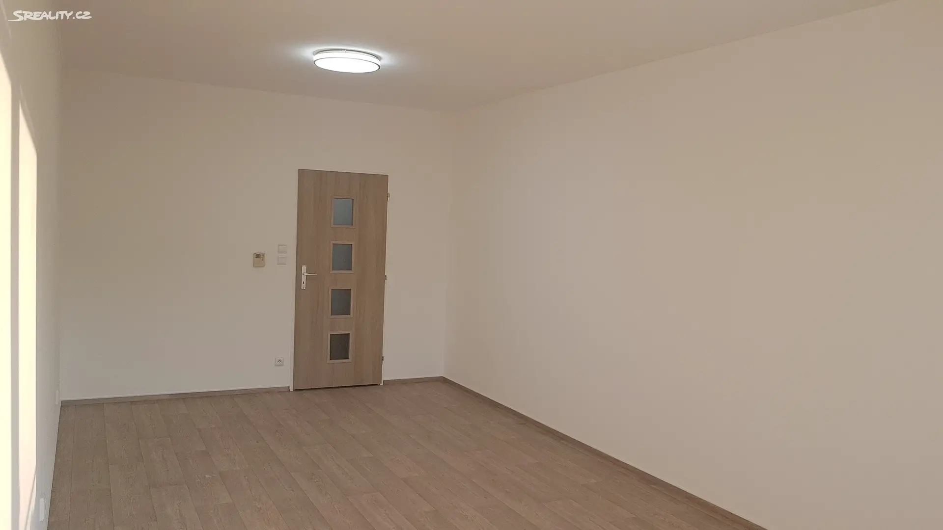 Pronájem bytu 2+1 55 m², Bratří Žůrků, Brno - Komárov