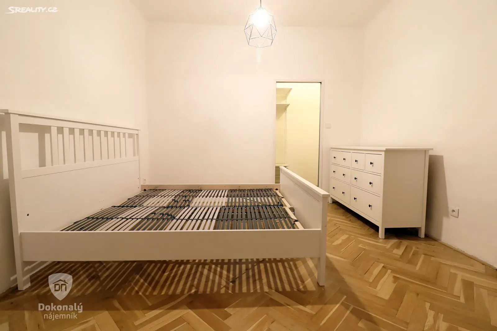 Pronájem bytu 2+1 65 m², Jeseniova, Praha 3 - Žižkov