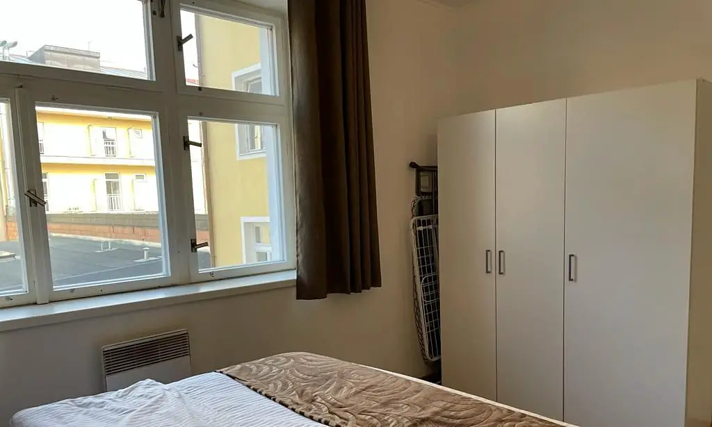 Pronájem bytu 2+1 57 m², Roháčova, Praha 3 - Žižkov