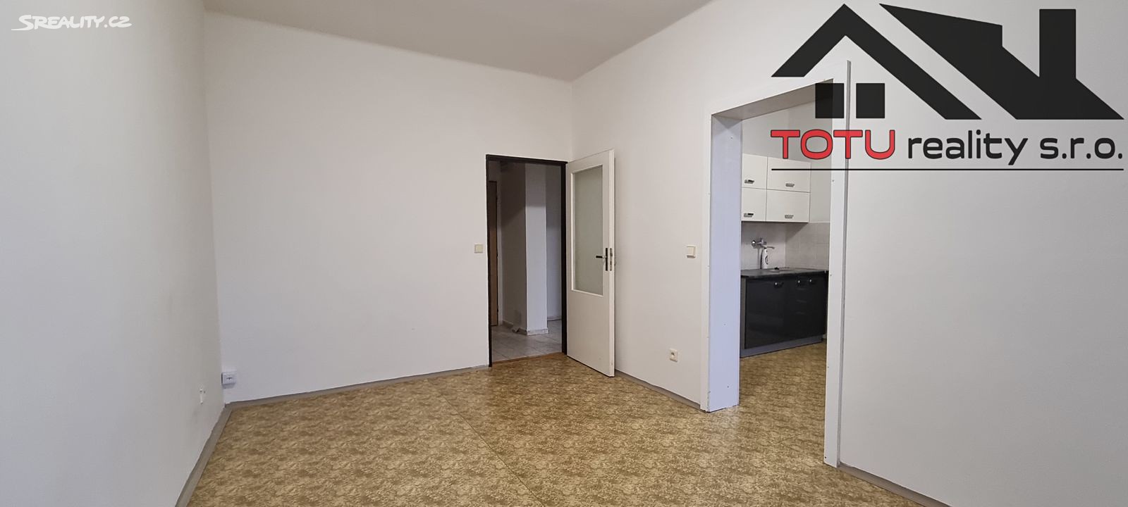 Pronájem bytu 2+kk 39 m², Lužická, Jaroměř - Pražské Předměstí