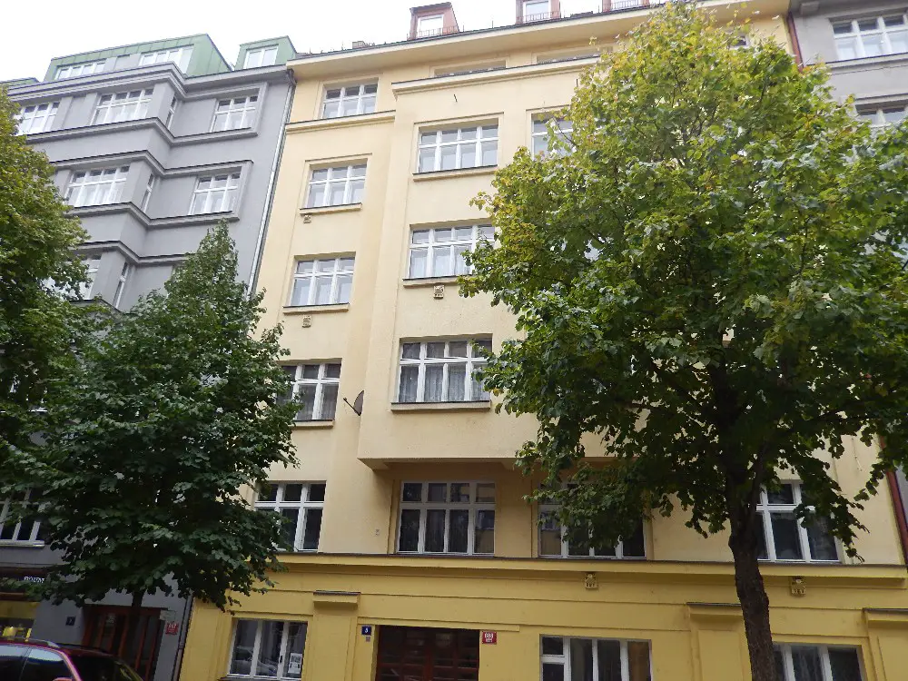 Pronájem bytu 2+kk 62 m² (Podkrovní), Uralská, Praha 6 - Bubeneč