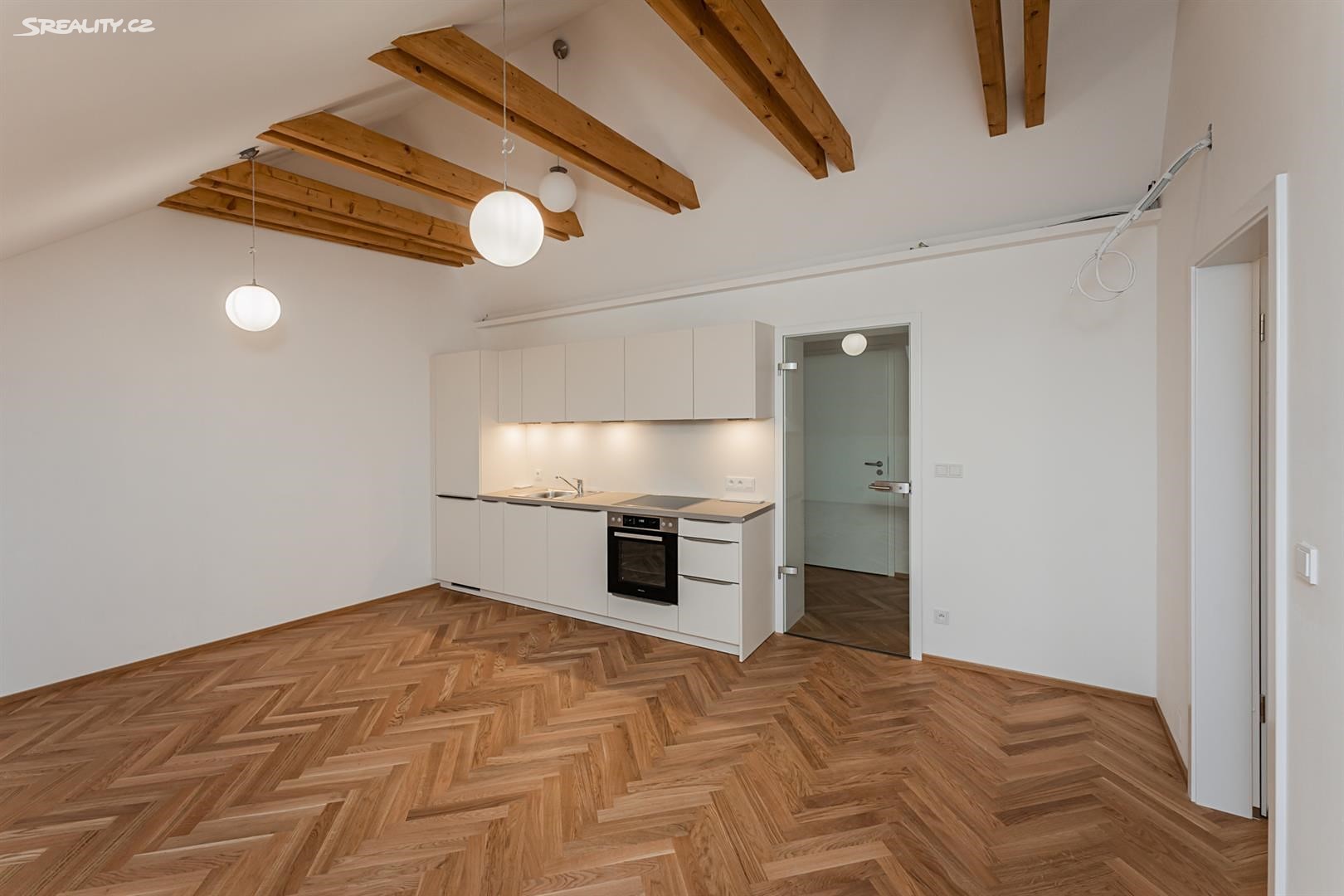 Pronájem bytu 2+kk 61 m² (Podkrovní), Růžová, Praha 1 - Nové Město