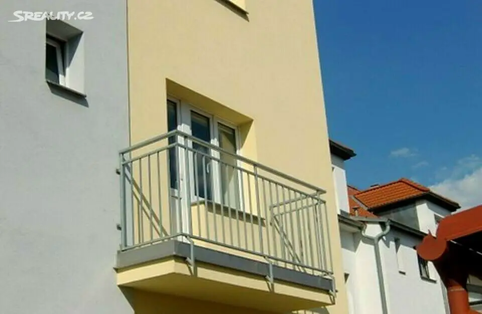 Pronájem bytu 2+kk 52 m², Karlovarská, Praha 6 - Řepy