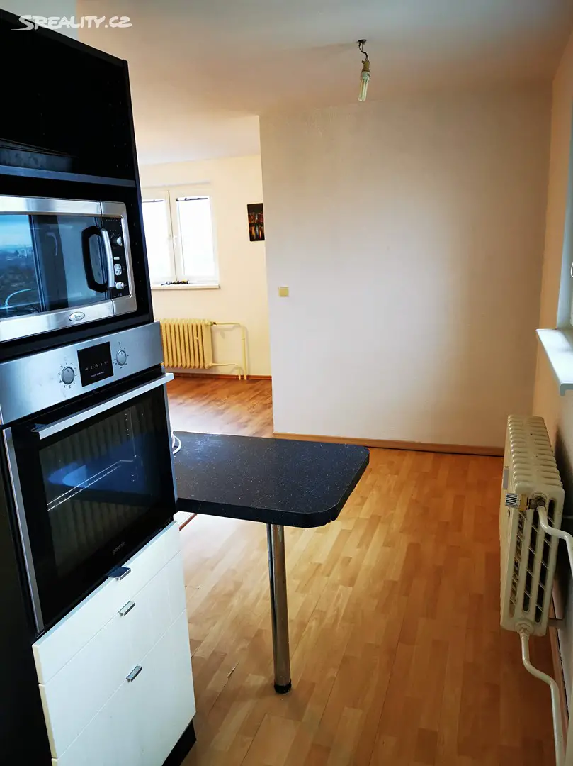 Pronájem bytu 2+kk 55 m², V ochozu, Praha 10 - Záběhlice