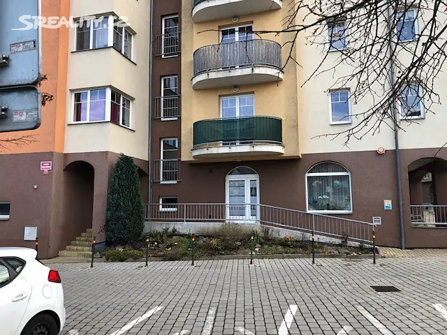 Pronájem bytu 2+kk 56 m², Náměstí Emila Kolbena, Strančice